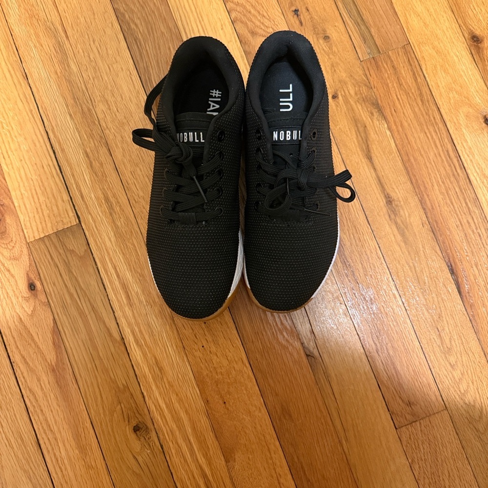 New - NOBULL Women’s Outwork Black/White/Gum - Picture 2 of 5